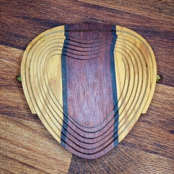 Deep Spring Collapsible Wooden Heart Basket Trivet Spiral Cut - Picture 3 of 4